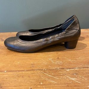 Stuart Weitzman leather flats